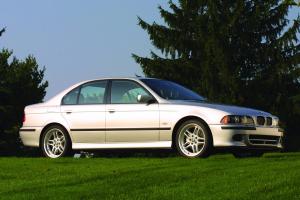 BMW 5-Series 2001 года